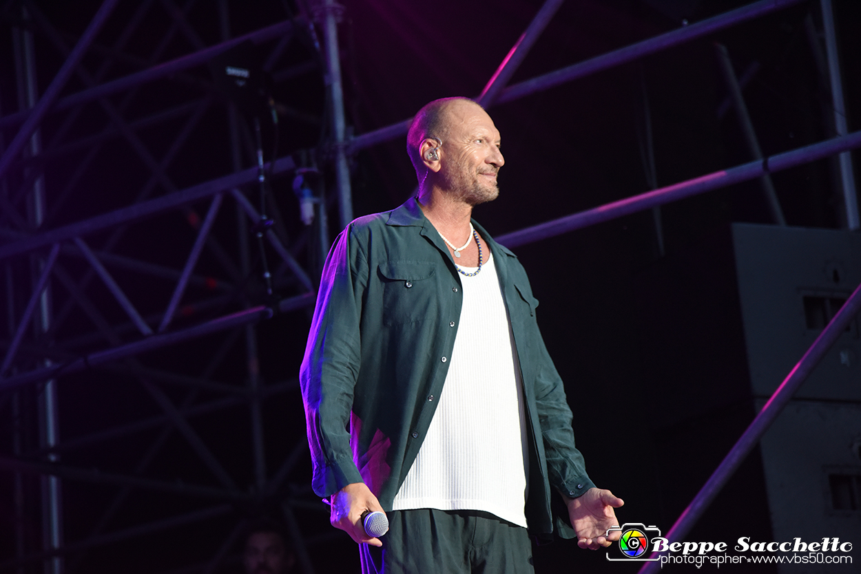 VBS_0706 - Concerto Biagio Antonacci - Palco Centrale Tour 2023.jpg
